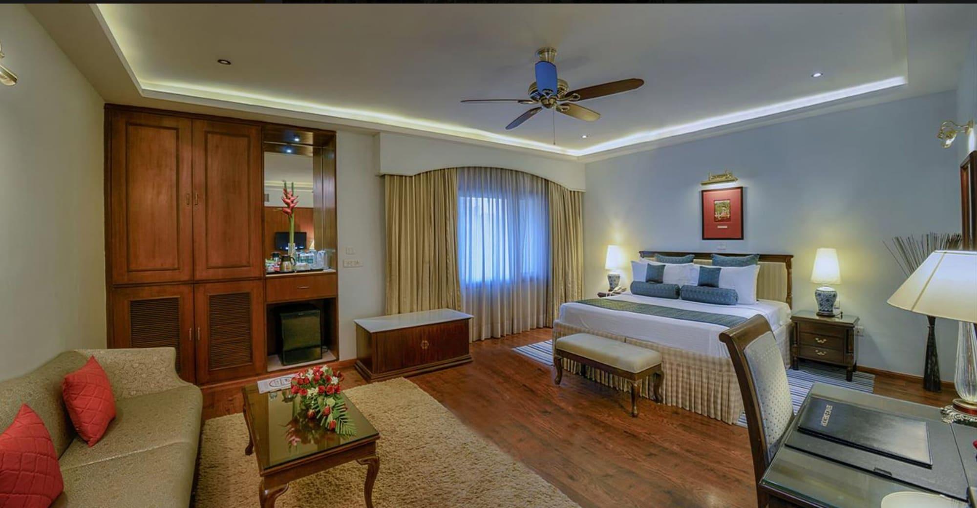 Hotel Clarks Varanasi Limited Екстер'єр фото