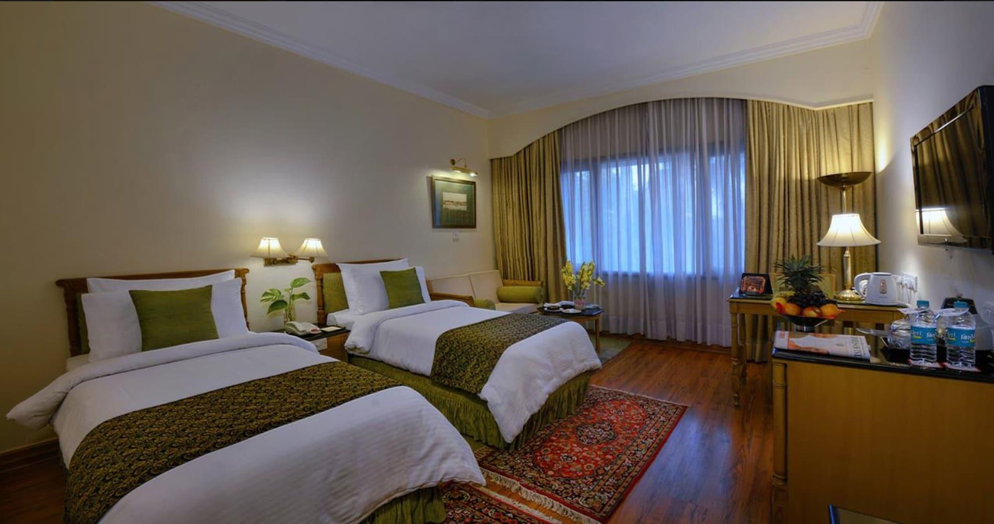 Hotel Clarks Varanasi Limited Екстер'єр фото