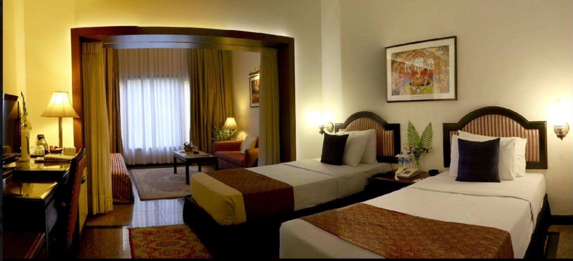 Hotel Clarks Varanasi Limited Екстер'єр фото