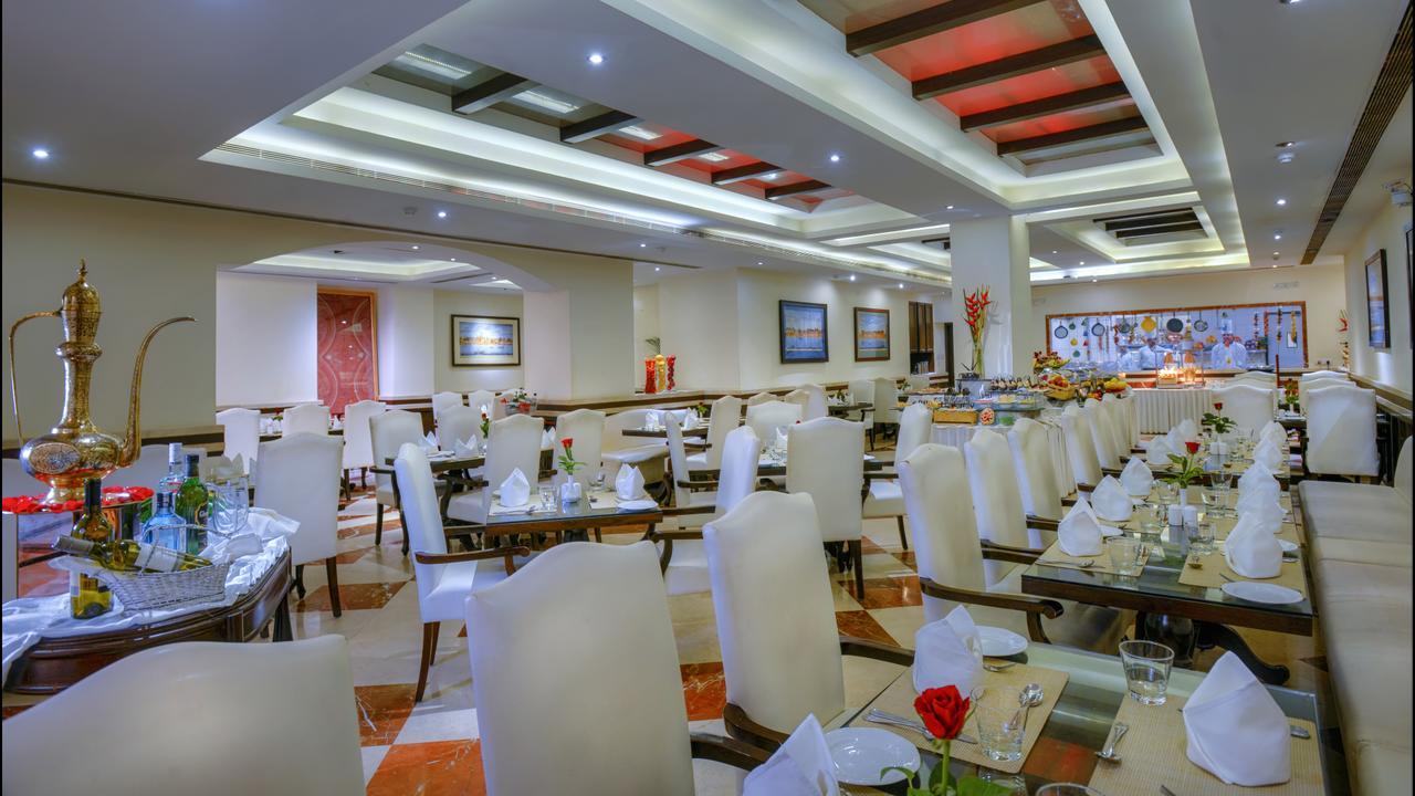 Hotel Clarks Varanasi Limited Екстер'єр фото